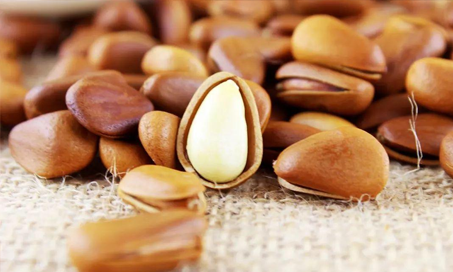 零食界的(de)“黑(hēi)馬”誕生(shēng)，主打每日(rì)堅果，日(rì)銷20萬單